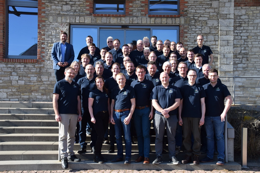 Die Vertriebsteams von RAGT Saaten GmbH und Strube D&S GmbH starten ab März 2026 in neuer Organisation. Die Vertriebsteams von RAGT Saaten GmbH und Strube D&S GmbH starten ab März 2026 in neuer Organisation.